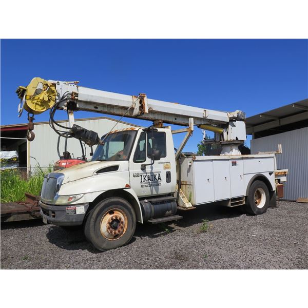 2006 International 4300 SBA 4X2 Digger Derrick Truck, Starts & Runs (See Video), Lic. 439TTS