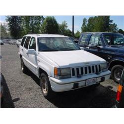 93 JEEP GRD CHEROKEE LAREDO 4X4 4DR SUV EXMT.                         