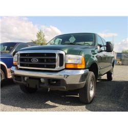 *01 FORD F250 4X4 DIESEL P/U 070,578 ACTUAL                           
