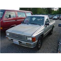 87 TOYOTA P/U EXMT.                                                   