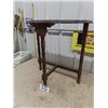 Image 3 : Small Wooden 1/2 Moon Table 24" x 24" x 12" 