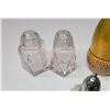 Image 3 : 3 Pairs of Salt and Pepper shakers - Acorns, glass and pink depression glass
