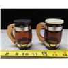 Image 1 : 2 salt and pepper tankard shakers