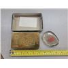 Image 1 : two paper weights - 1 glass St. Louis, 1 fake gold bar