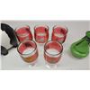 Image 2 : 5 red wine glasses, pig wax warmer & small green vase