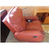 Image 5 : Leather Recliner - electric - 37"x 32"x 38.5" (Red/Orange)