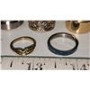 Image 2 : 5 assorted costume jewelry rings - various sizes