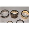 Image 3 : 5 assorted costume jewelry rings - various sizes