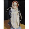 Image 4 : 5 Porcelain dolls (Smaller size) + 1 doll holder + 2 Jewelry items
