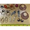 Image 2 : Lot of assorted earrings (Costume)