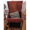 Image 4 : Wooden Storage furniture piece/seat 20"x 14.25"x 20"