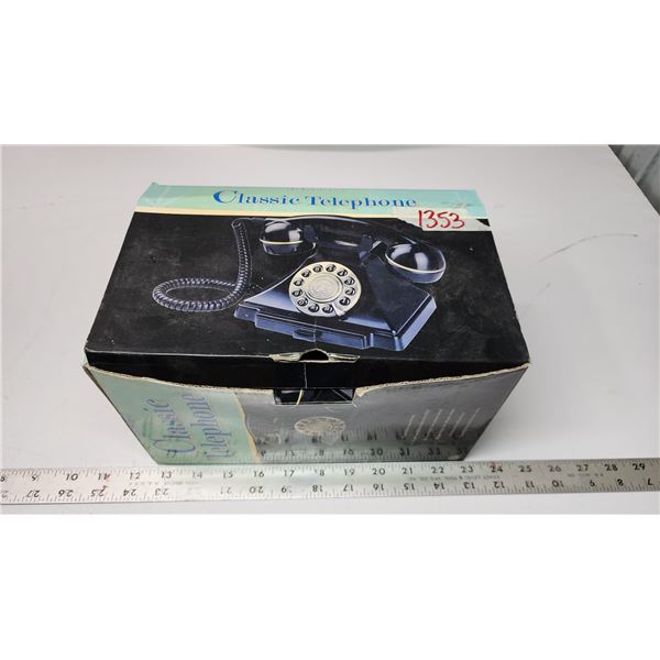 New Dial looking phone, with touch tone bottons inside dial Schmalz