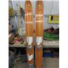 Image 2 : 3 Sets of Water Skis ; Athans Trick Set, Sea Glider, Aqua Rite