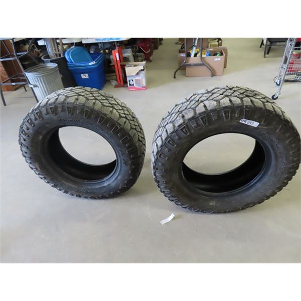 2 Goodyear Duratraks Tires LT 275 / 65R/R18