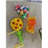 Image 8 : Fisher Price School, Playground, Cars, People, Accessories