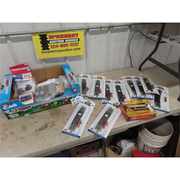 HO Scale Train Accessories ; Tracks, Buildings, plus - 