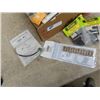 Image 4 : HO Scale Train Accessories ; Tracks, + Parts  - New in Packaging 