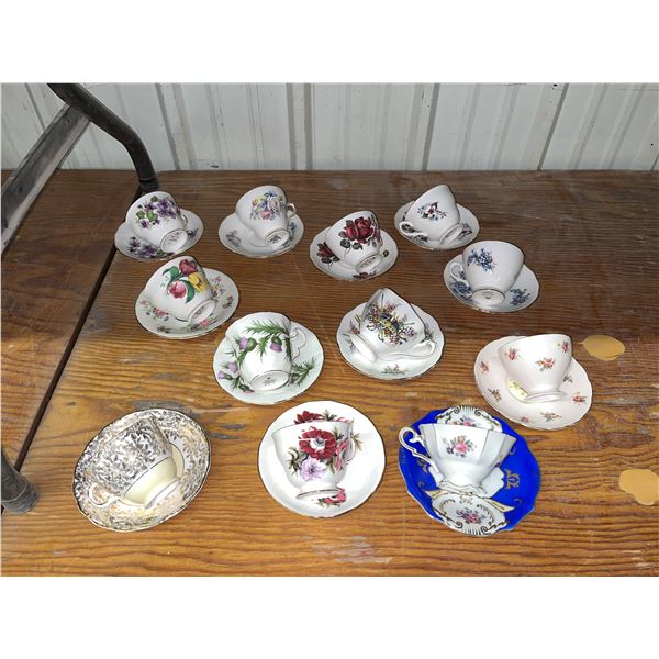 12 China Cups + Saucers ; Royal Vale, Queen Anne, 