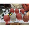 Image 1 : 7 Plastic Hard Hats, 2 Screens, 4 Ear Protection -
