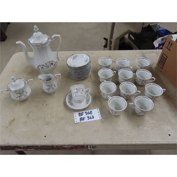 Bone China Tea Set ; Tea Pot, Cream + Sugar 