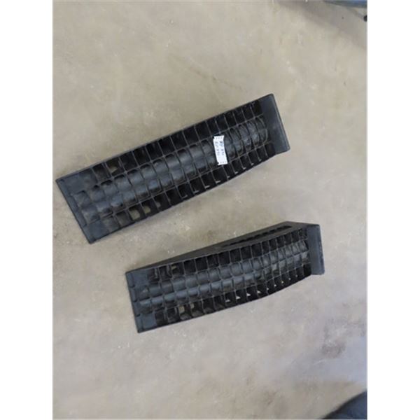 Pair of Plastic Car Ramps 35" Long