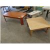 Image 1 : Coffee Table 16" x 23" x 46" & End Table 