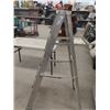 Image 2 : 4' Aluminum Step Ladder