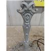 Image 6 : Vintage Cast Iron Table Lamp with Shade - Shade 