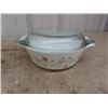 Image 3 : 2 Pyrex Ovel Covered Casserole + Pyrex Oval 2 
