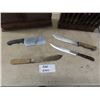 Image 4 : 2 Wooden Spice Racks + Assorted Kitchen Knives