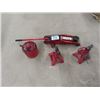 Image 1 : Portable Floor Jack, 2 Jack Stands, Small Gas Can