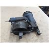 Image 3 : Rona Roofing Air Coil Nailer