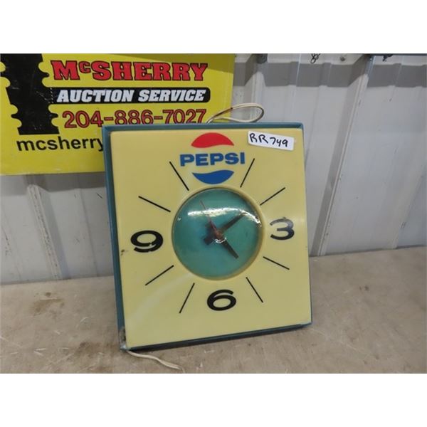 Vintage Pepsi Clock - Works - Owner Suggests Only 