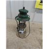 Image 5 : Coleman Model 242B Lantern
