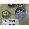 Image 3 : 6 Glass Paper Weights 