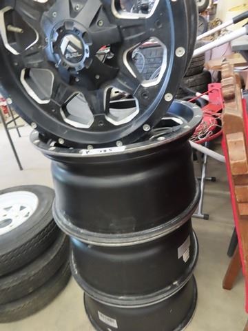 4 Rims Fuel Model MA1173-189-2 - Aluminum 5 Bolt Pattern