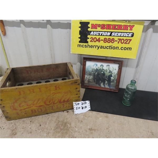 Early-Old Coca-Cola Crate with Bottle - has crack & Photo