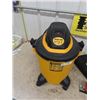 Image 2 : Shop Vac 2.5HP 6 Gal with Hose