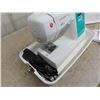 Image 3 : Singer Stylist Portable Sewing Machine