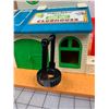 Image 5 : VINTAGE FISHER PRICE SESAME STREET CLUBHOUSE TOY SET
