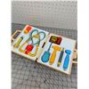Image 1 : VINTAGE 1977 FISHER PRICE TOY MEDICAL KIT COMPLETE