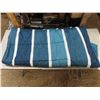 Image 2 : Comforter - Like New Queen 82"x82"
