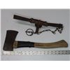 Image 2 : Small hatchet stamped mastercraft 1.75 + small animal trap