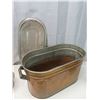 Image 3 : Antique Brass Tub 21.5"x 13"x 11.25" + 2 Sifters/strainers