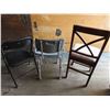 Image 5 : 3 chairs (1 metal folding chair, 1 wooden kitchen chair)