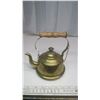 Image 1 : brass kettle/teapot