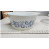 Image 4 : Purex, blue flower casserole dish