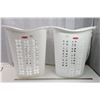 Image 1 : 2 Matching "Rubbermaid" clothing hampers, stackable - 24"x19"