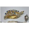Image 4 : Assorted costume jewelry - brooches, bracelet and clip on earrings