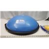 Image 2 : BOSU Balance Trainer (estate item) valuable - with accessories 25" wd